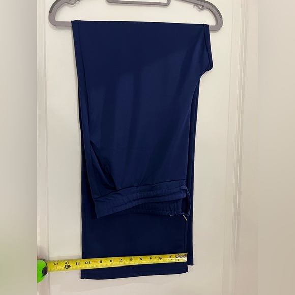 Easy Wear Set: V-Neck Collared Blouse/Pant Set in Navy NWOT - Picture 6 of 11